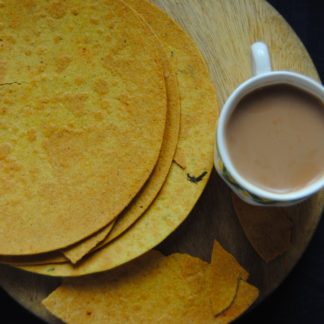 Khakhra with tea